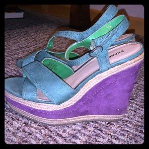 Very Cute, Express Wedges